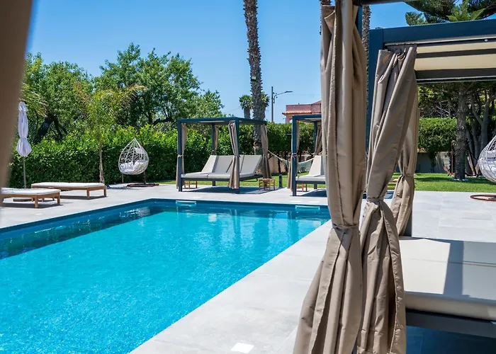 Villa Dolmen Beach